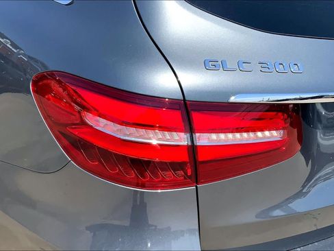 Used 2018 Mercedes-Benz GLC 300 image 27