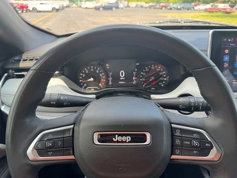 Certified 2023 Jeep Compass Limited AWD/4WD image 22