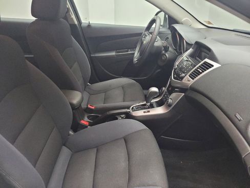 Used 2016 Chevrolet Cruze LT FWD image 21