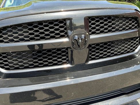 Used 2017 RAM 1500 Express w/ Black Ram 1500 Express Group AWD/4WD image 12