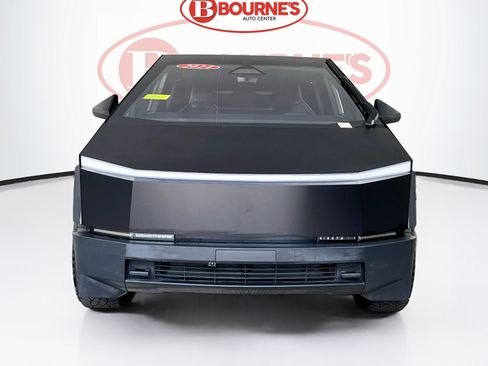 Used 2024 Tesla Cybertruck AWD Crew Cab image 7