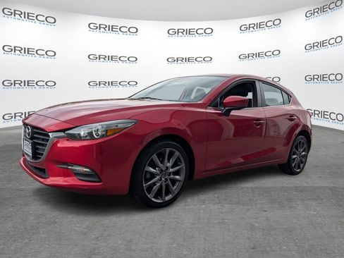 Used 2018 MAZDA MAZDA3 Touring image 3