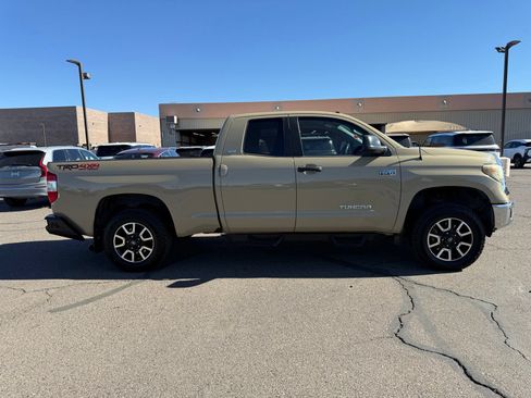 Used 2018 Toyota Tundra SR5 w/ TRD Off Road Package AWD/4WD image 4