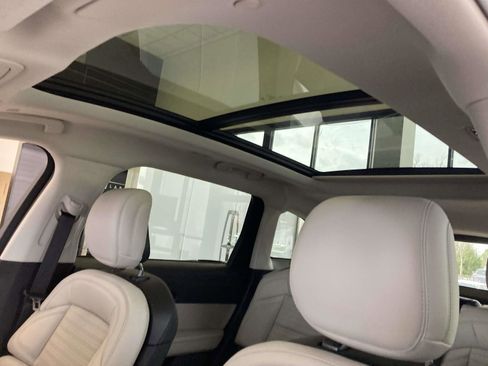 Used 2026 Lincoln Nautilus Reserve image 22