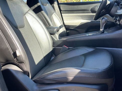 Used 2024 Jeep Compass Latitude image 16