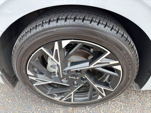 Used 2025 Kia K5 GT-Line w/ GT-Line Premium Package FWD image 9