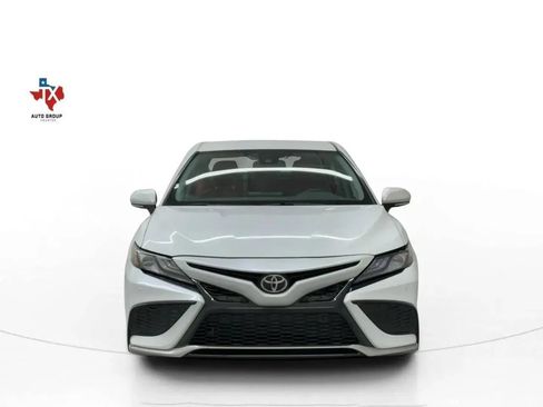 Used 2021 Toyota Camry XSE w/ Navigation Upgrade Package FWD image 7