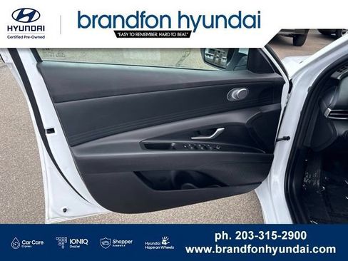 Certified 2024 Hyundai Elantra SEL FWD image 11