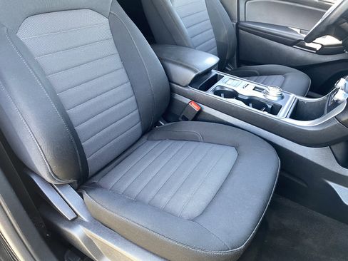 Used 2023 Ford Edge SE AWD/4WD image 10