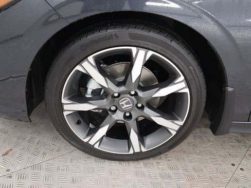 Used 2025 Honda Civic Sport Touring image 11