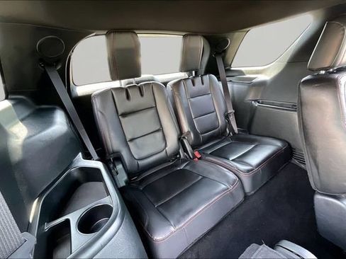 Used 2018 Ford Explorer Sport AWD/4WD image 18
