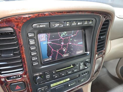 Used 2002 Toyota Land Cruiser image 6