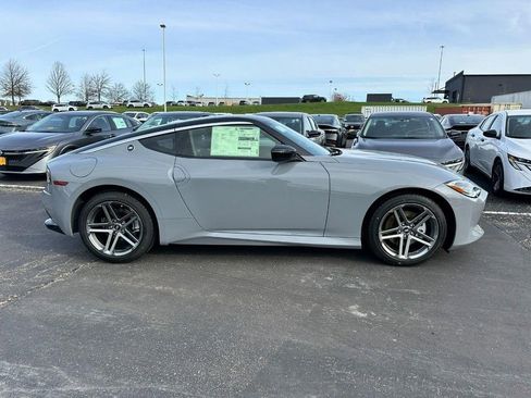 New 2026 Nissan Z Performance w/ Floor Mat Package RWD image 2