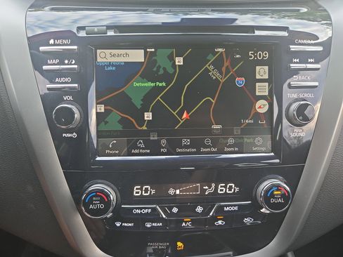 Certified 2024 Nissan Murano Platinum w/ Cargo Package image 20