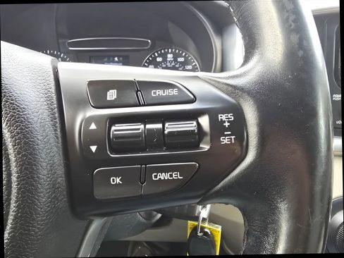 Used 2016 Kia Sorento EX AWD/4WD image 18