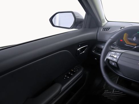 Used 2026 Kia K4 EX FWD image 24