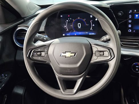 Used 2024 Chevrolet Trax LT image 25