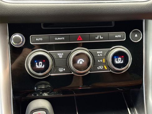 Used 2016 Land Rover Range Rover Sport Supercharged AWD/4WD image 16