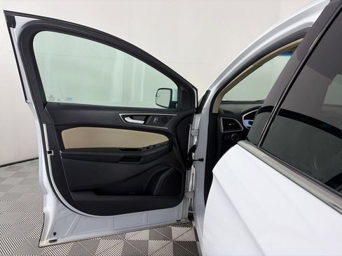 Certified 2017 Ford Edge SEL w/ Equipment Group 201A AWD/4WD image 10