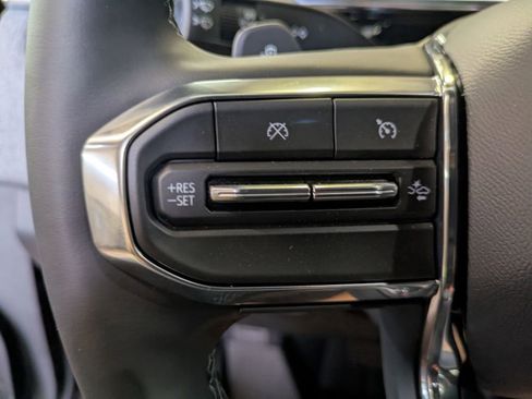 New 2026 GMC Sierra EV Elevation w/ LPO, Elevation Dark Package image 18