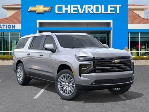 New 2025 Chevrolet Suburban High Country image 7