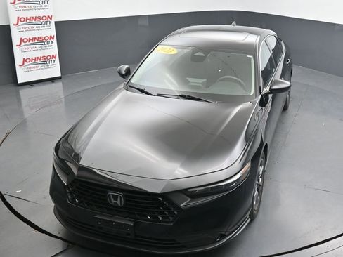 Used 2023 Honda Accord EX image 26