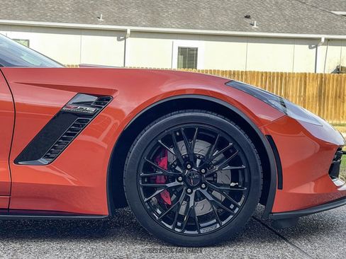 Used 2019 Chevrolet Corvette Z06 RWD image 11