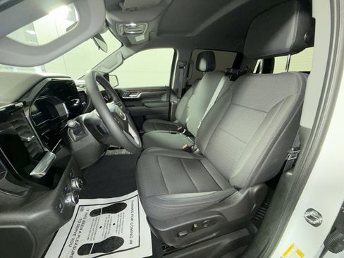 Used 2023 GMC Sierra 1500 SLE image 13