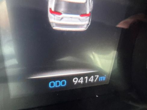 Used 2019 Toyota RAV4 XLE Premium w/ Cold Weather Package AWD/4WD image 6