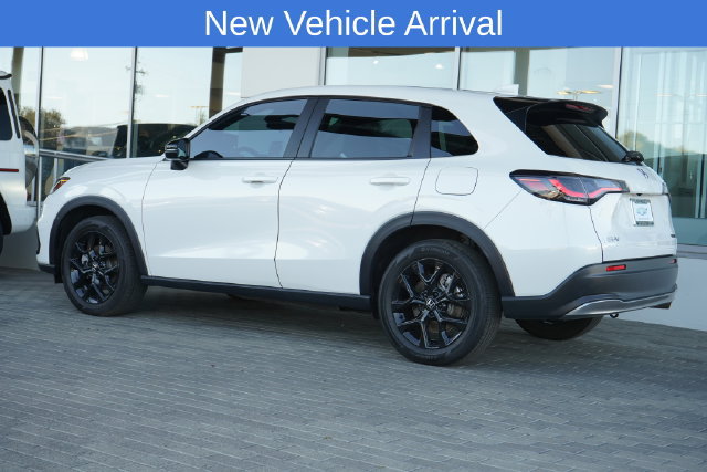 Used 2025 Honda HR-V Sport image 5
