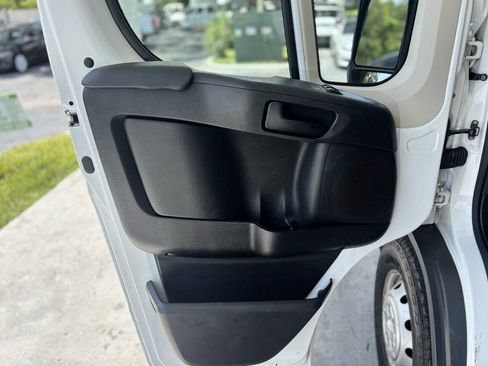 Used 2015 RAM ProMaster 2500 image 11