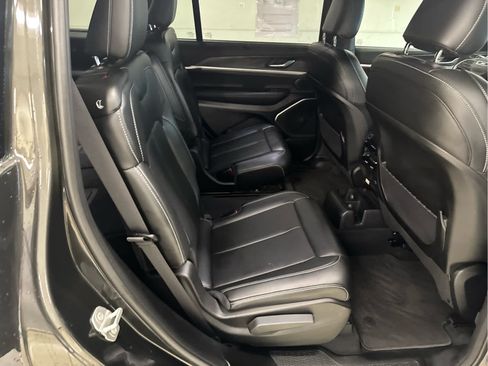 Used 2024 Jeep Grand Cherokee L Limited w/ Luxury Tech Group II AWD/4WD image 27