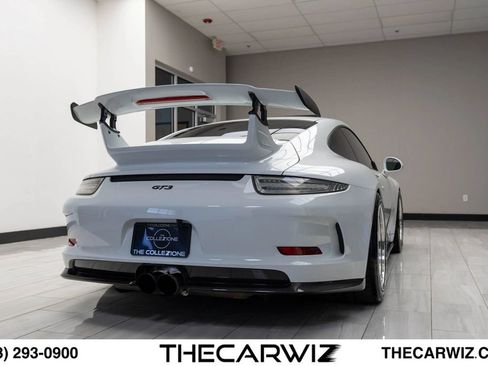 Used 2015 Porsche 911 GT3 RWD image 32
