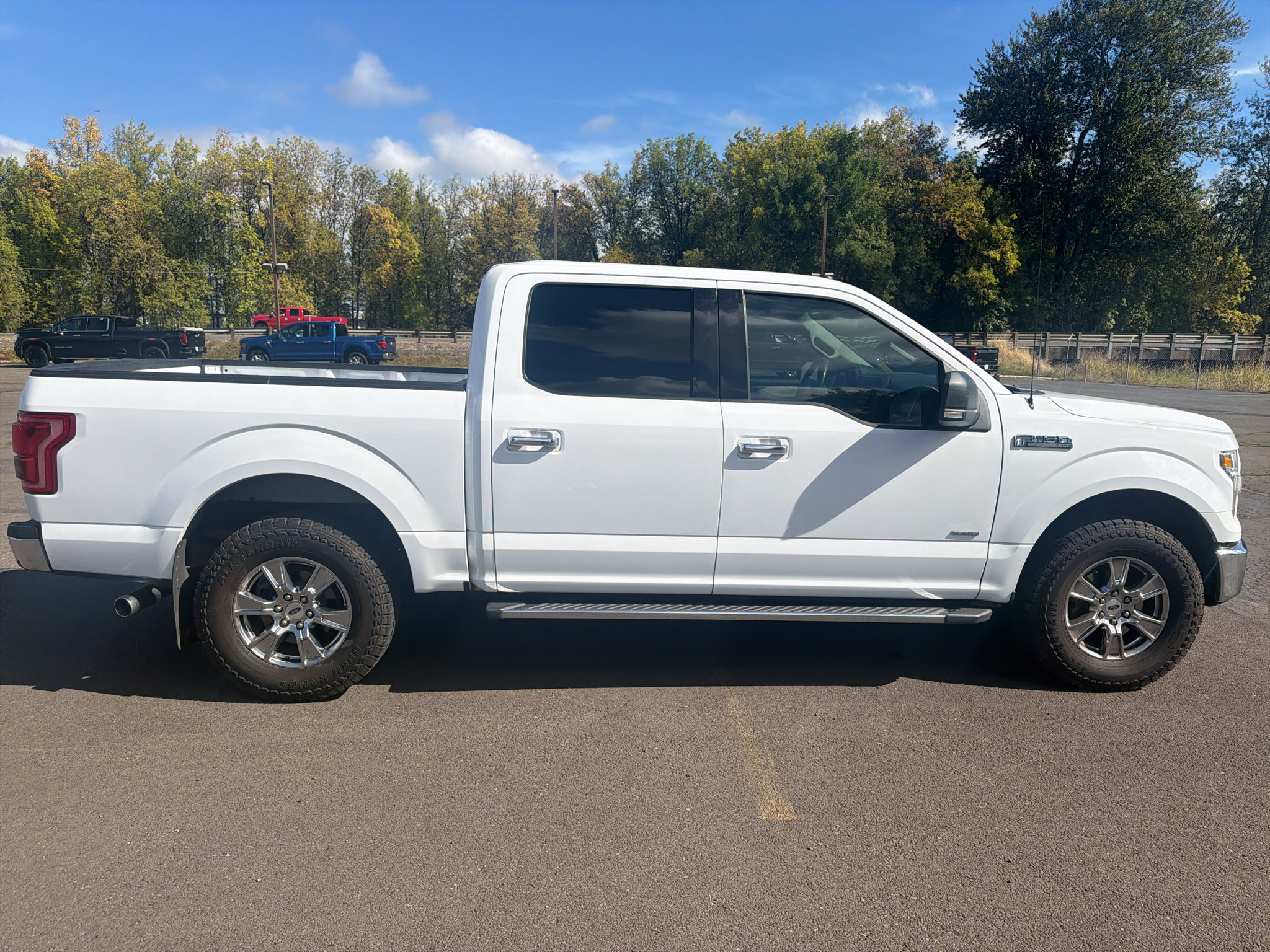 Used 2015 Ford F150 XLT w/ Equipment Group 302A Luxury AWD/4WD image 8