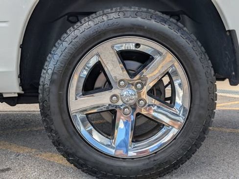 Used 2017 RAM 1500 Express w/ Express Value Package AWD/4WD image 11