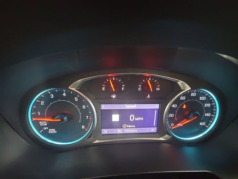 Used 2023 Chevrolet Traverse RS image 12