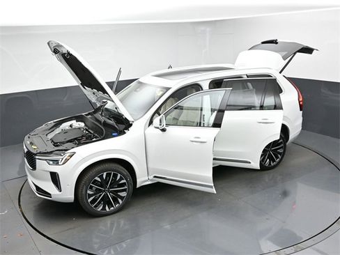 New 2026 Volvo XC90 B6 Ultra w/ Protection Package image 53