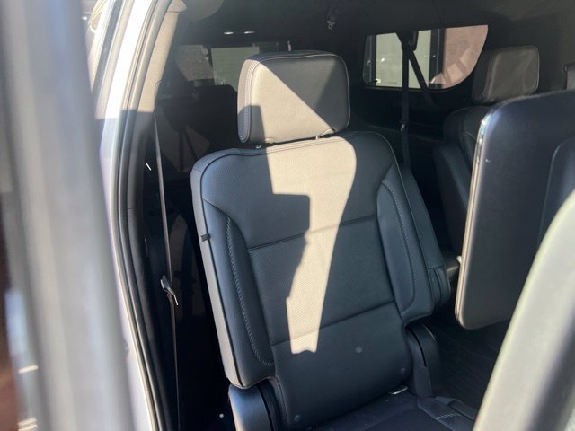 Used 2021 GMC Yukon XL Denali w/ Denali Ultimate Package AWD/4WD image 32