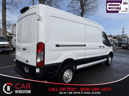 Used 2023 Ford Transit 250 Medium Roof AWD image 8