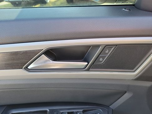 Used 2019 Volkswagen Atlas SEL image 24