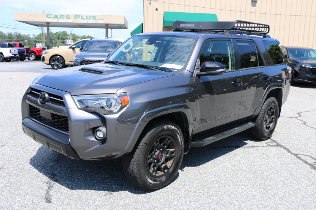 Used 2021 Toyota 4Runner Venture w/ Moonroof Package AWD/4WD image 1