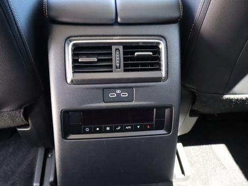 Used 2024 MAZDA CX-90 Plug-In Hybrid w/ Preferred AWD/4WD image 16