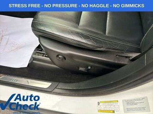 Used 2015 Jeep Grand Cherokee Limited image 17