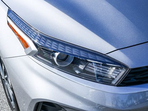 Used 2024 Kia Forte LXS image 17