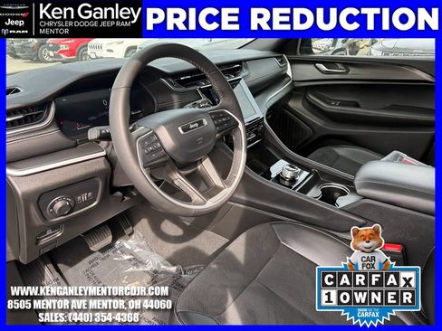 Certified 2025 Jeep Grand Cherokee Altitude AWD/4WD image 21