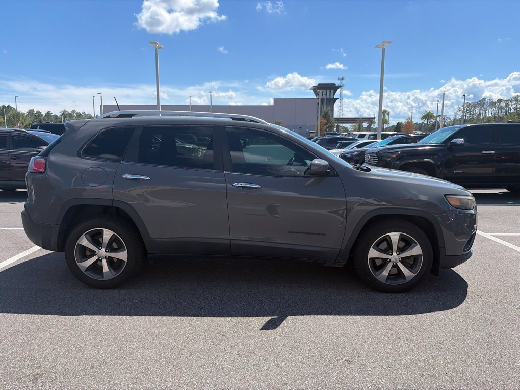 Used 2020 Jeep Cherokee Limited FWD image 2
