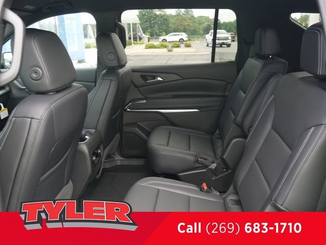 New 2026 Chevrolet Traverse LT w/ Driver Confidence Package AWD/4WD image 39
