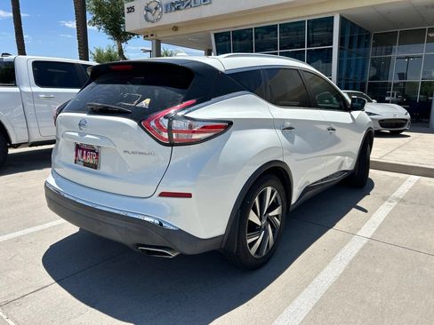 Used 2016 Nissan Murano Platinum w/ Platinum Technology Package FWD image 3