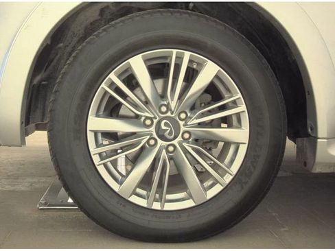 Used 2020 INFINITI QX80 Luxe w/ Proassist Package image 15