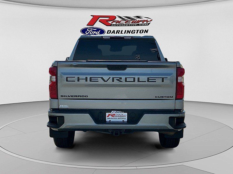 Used 2023 Chevrolet Silverado 1500 Custom w/ LPO, Dark Essentials Package AWD/4WD image 4